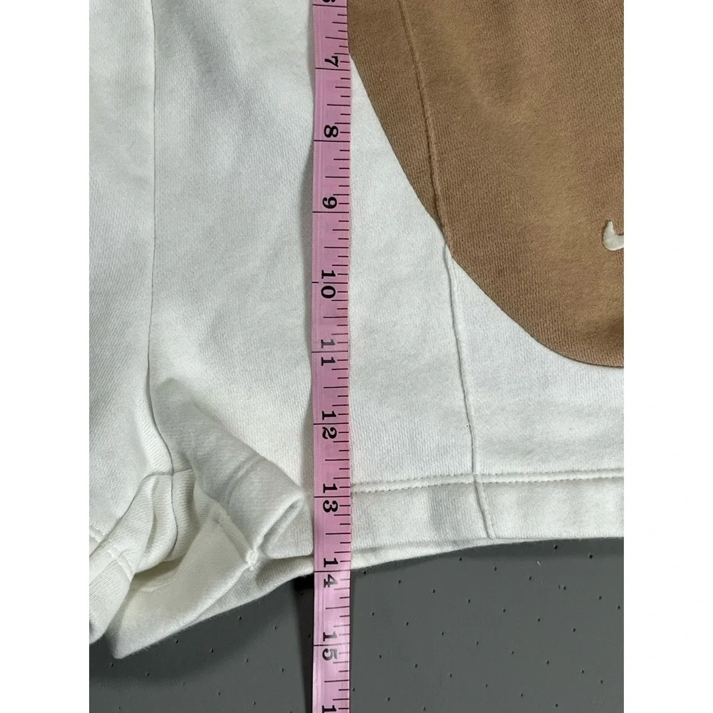 Nike product pair